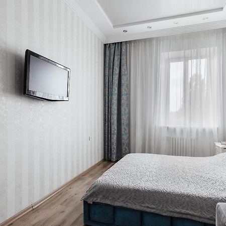 2 Bedroom On Deribasovskaya Str. أوديسا المظهر الخارجي الصورة