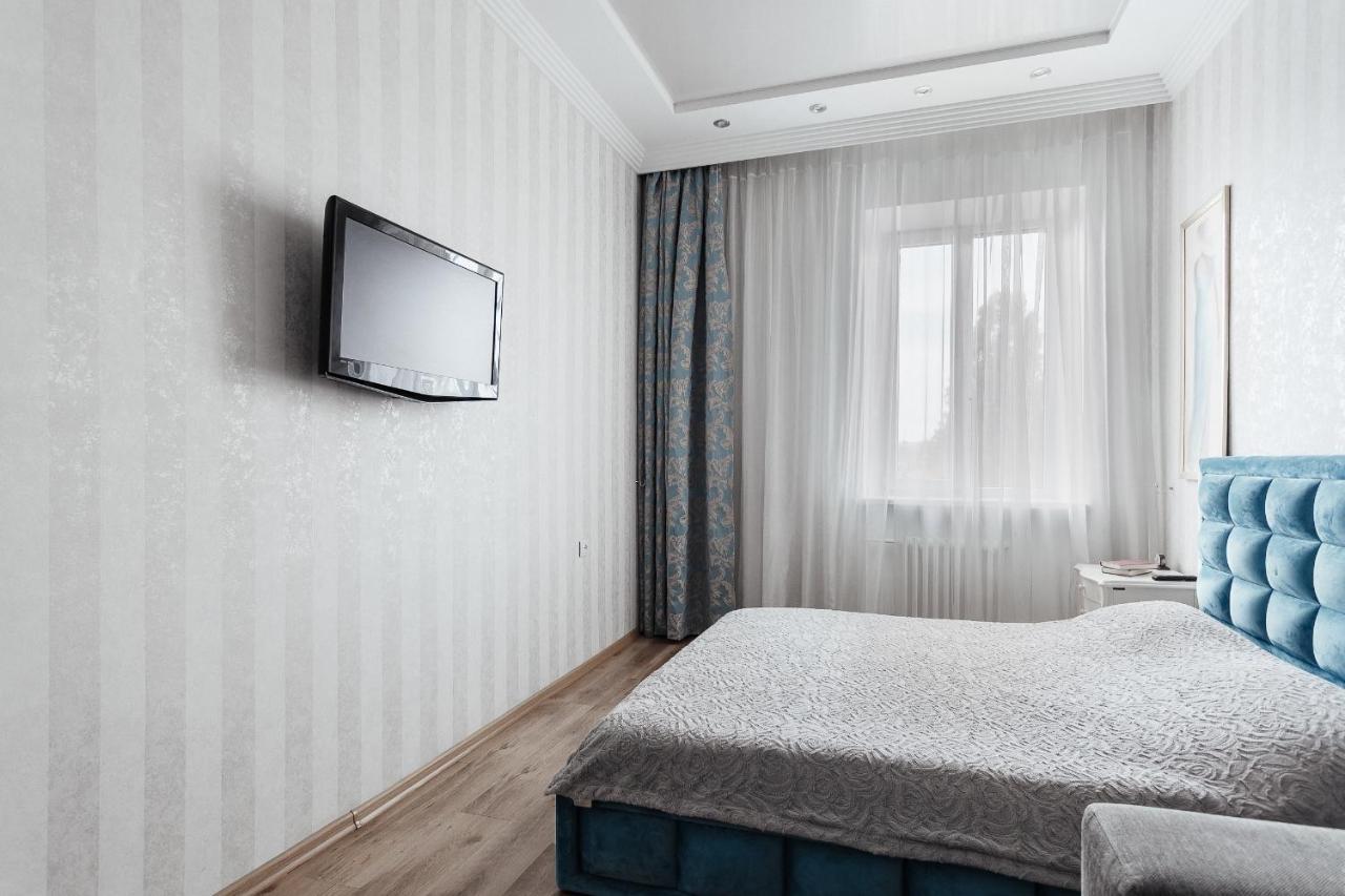 2 Bedroom On Deribasovskaya Str. أوديسا المظهر الخارجي الصورة