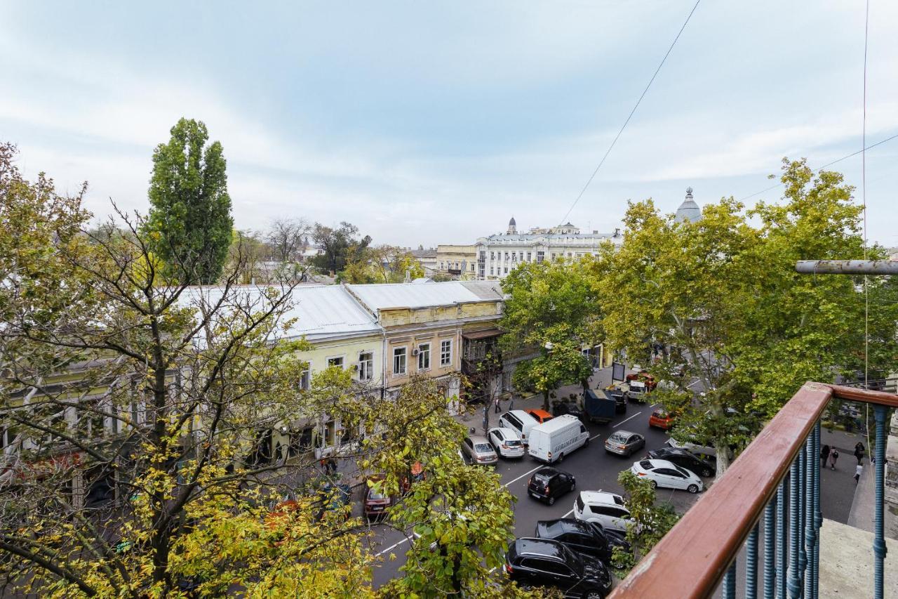 2 Bedroom On Deribasovskaya Str. أوديسا المظهر الخارجي الصورة
