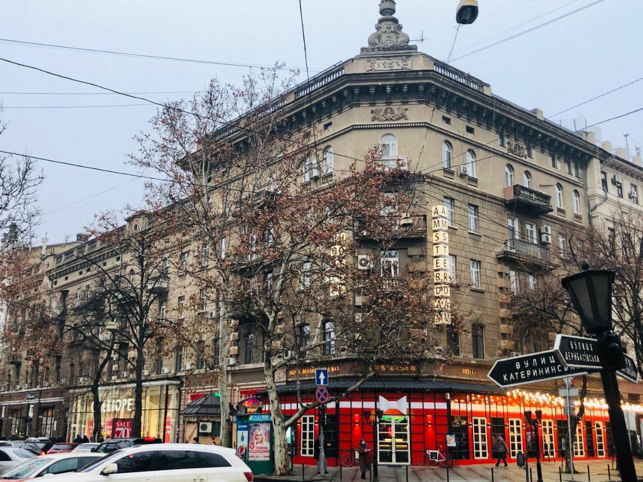 2 Bedroom On Deribasovskaya Str. أوديسا المظهر الخارجي الصورة